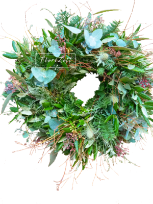 Winterkranz „Eichennebel“ – Handgebundener Türkranz