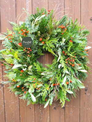 Türkranz „Serenade“ – Handgebundener Winterkranz