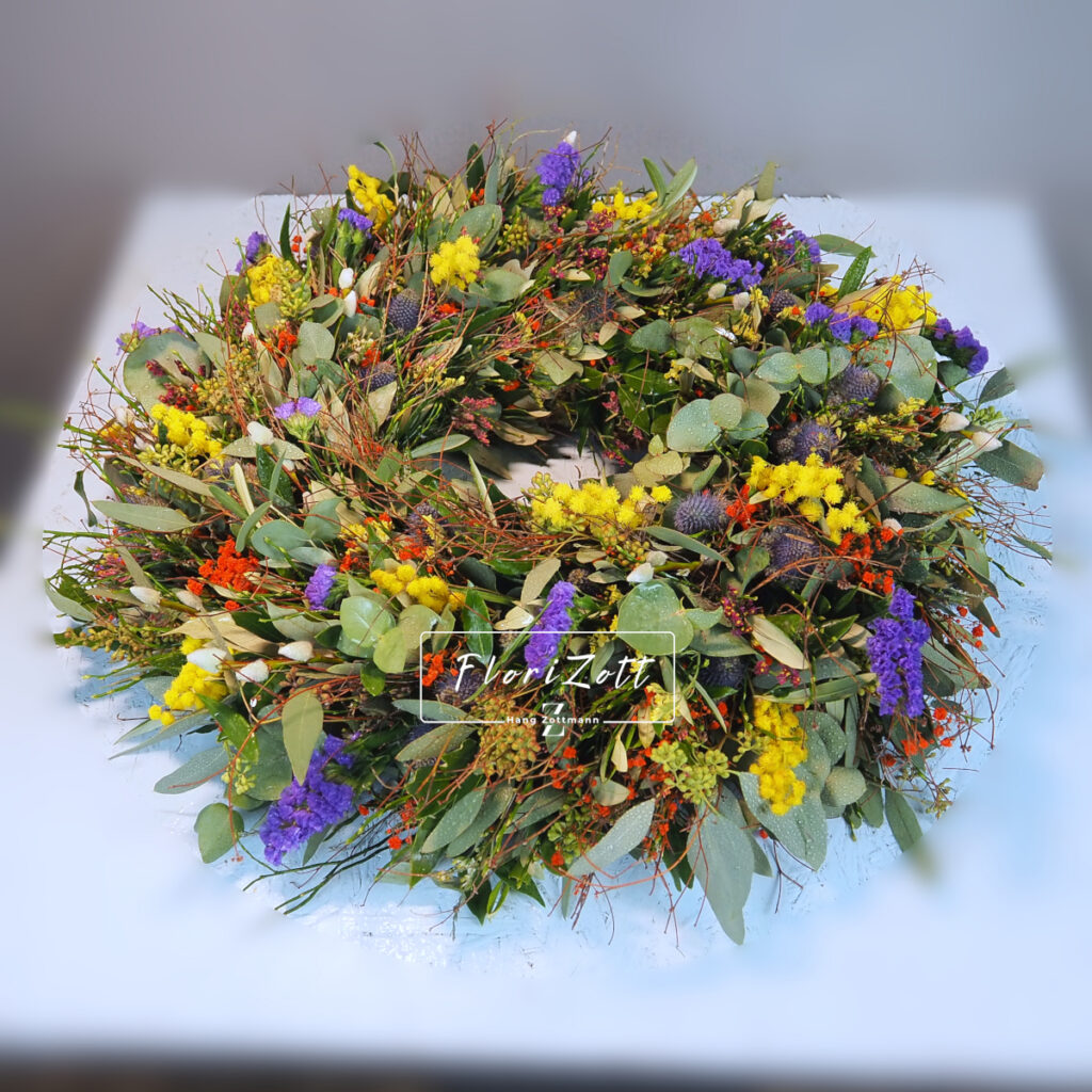 Frühlingskranz Heidesta FZ - Ska P1271666 Frühlingskranz „Heidesta“ – Handgebundener Türkranz